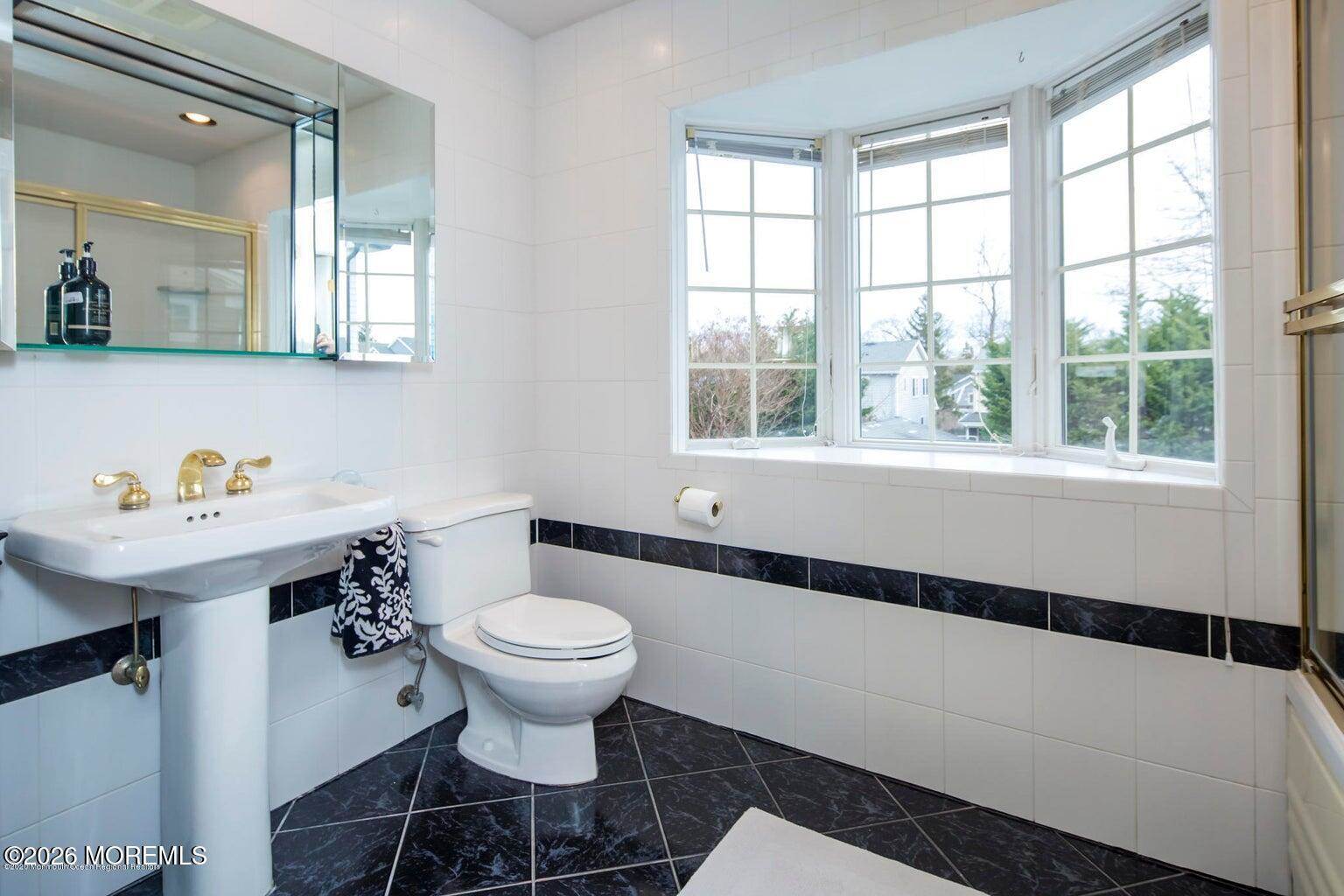 69 Lafayette Street, Rumson, NJ 07760