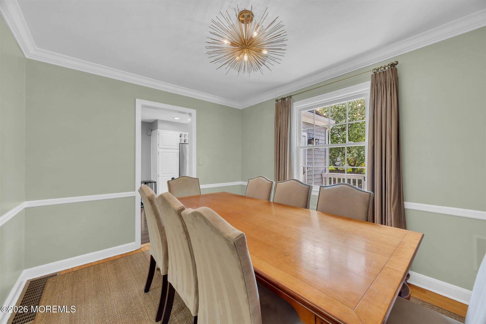 10 South Woodland Drive, Fair Haven, NJ 07704