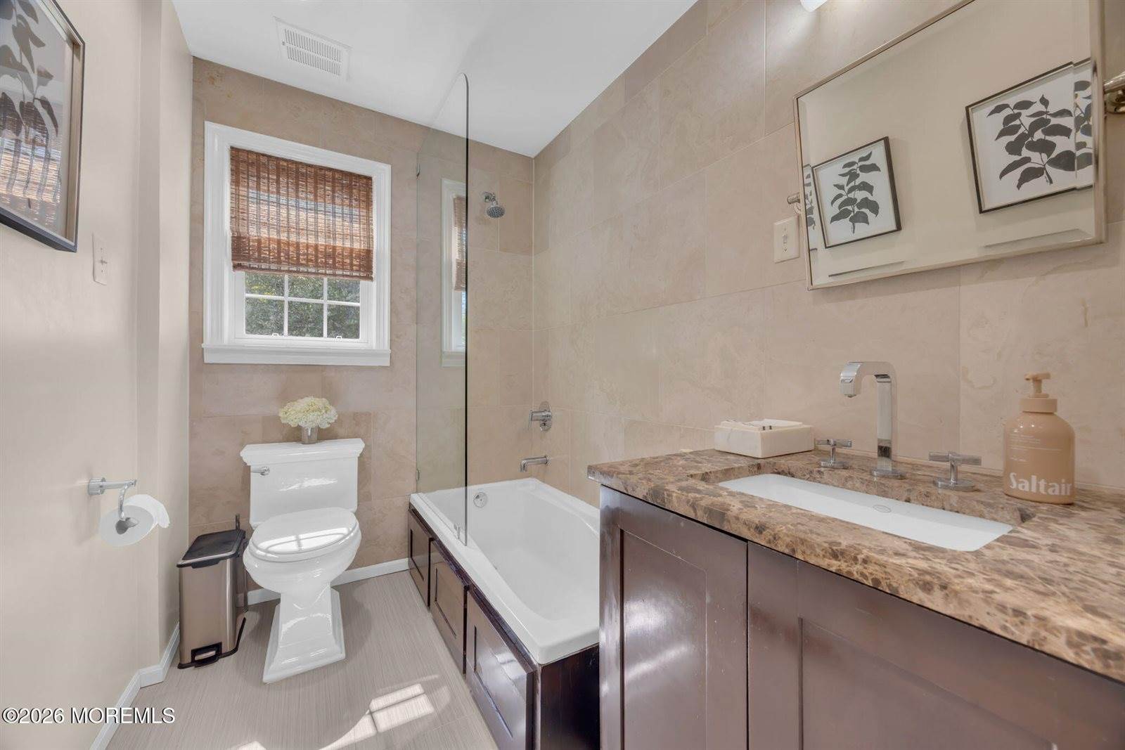 10 South Woodland Drive, Fair Haven, NJ 07704