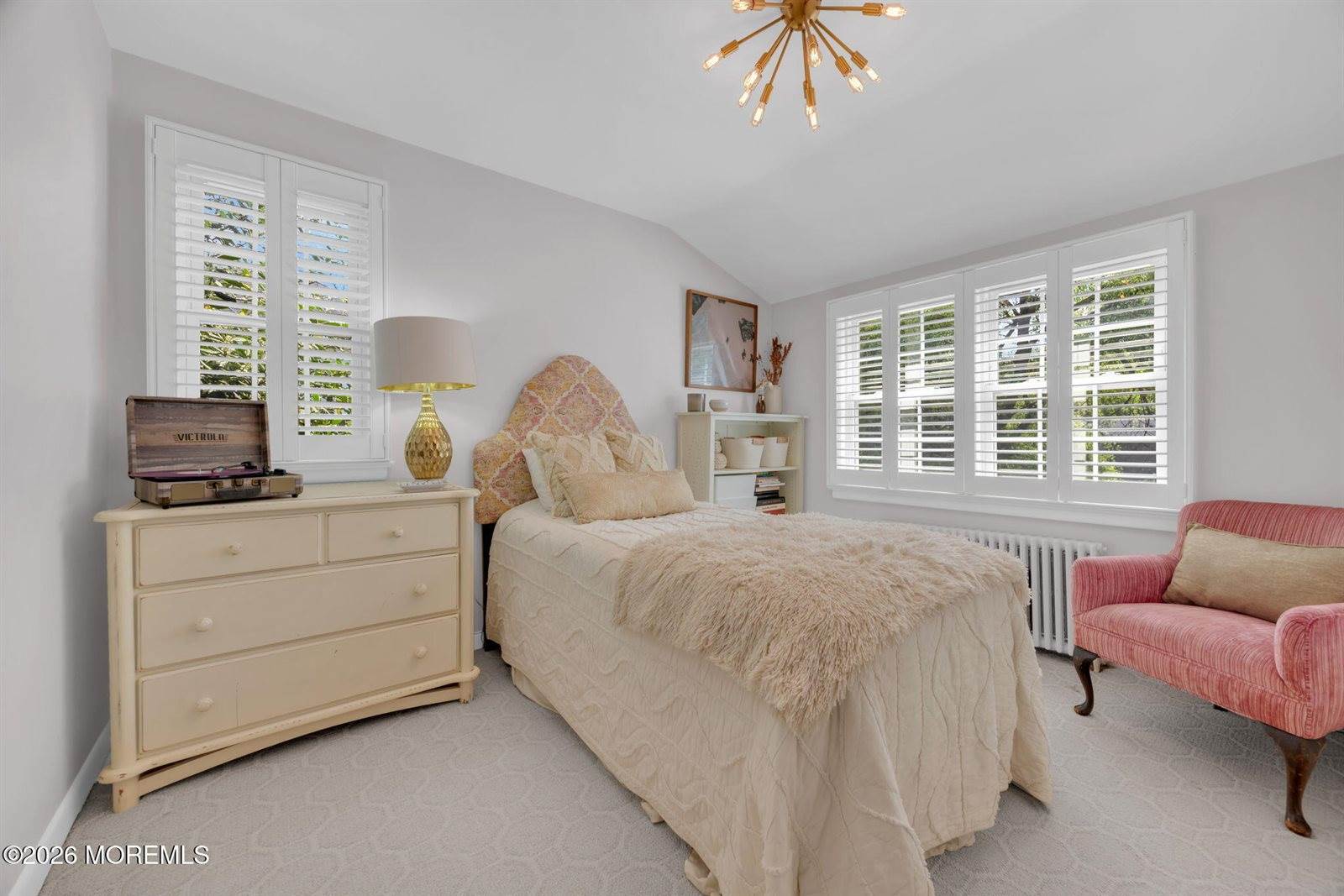 10 South Woodland Drive, Fair Haven, NJ 07704