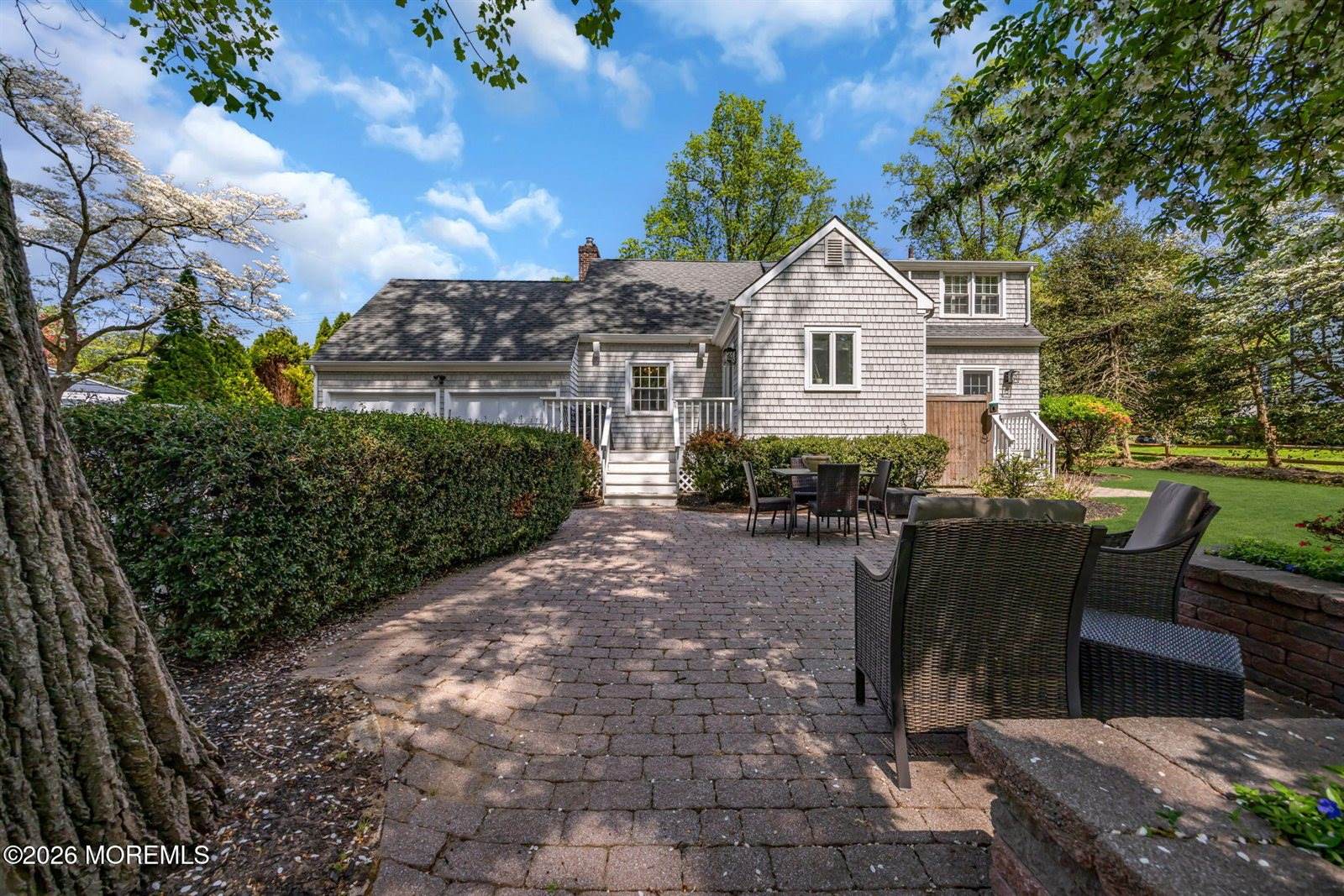10 South Woodland Drive, Fair Haven, NJ 07704