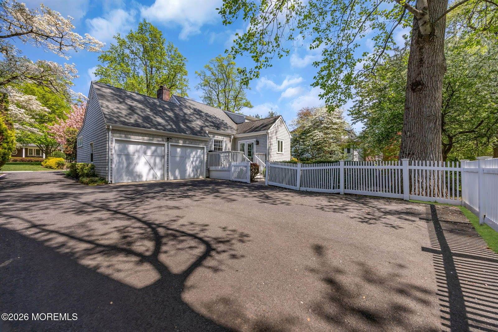 10 South Woodland Drive, Fair Haven, NJ 07704