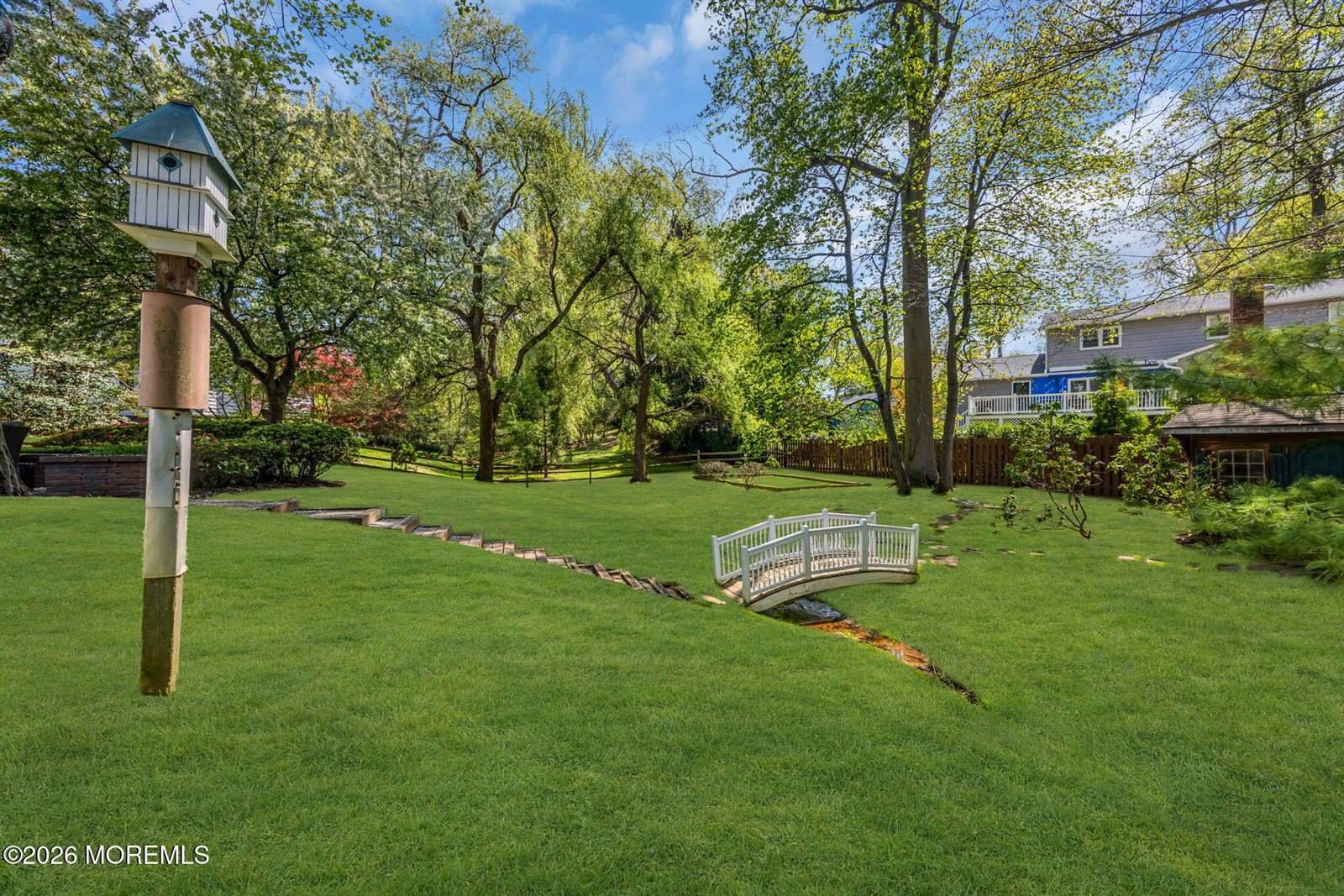 10 South Woodland Drive, Fair Haven, NJ 07704