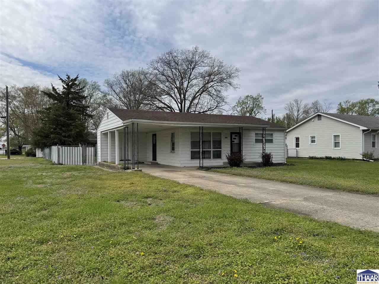 3319 South Center, Terre Haute, IN 47802