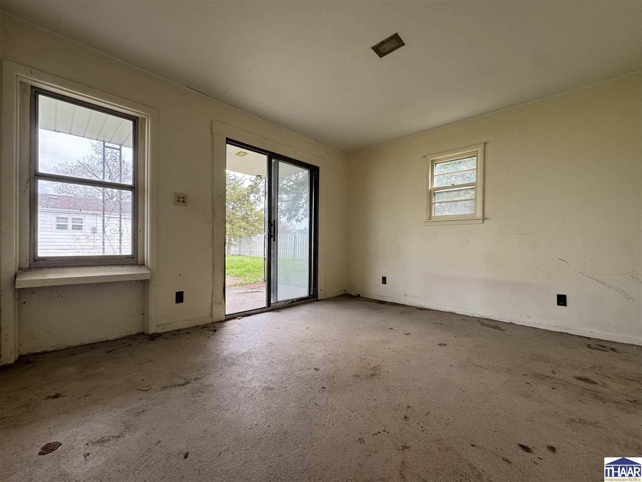 3319 South Center, Terre Haute, IN 47802
