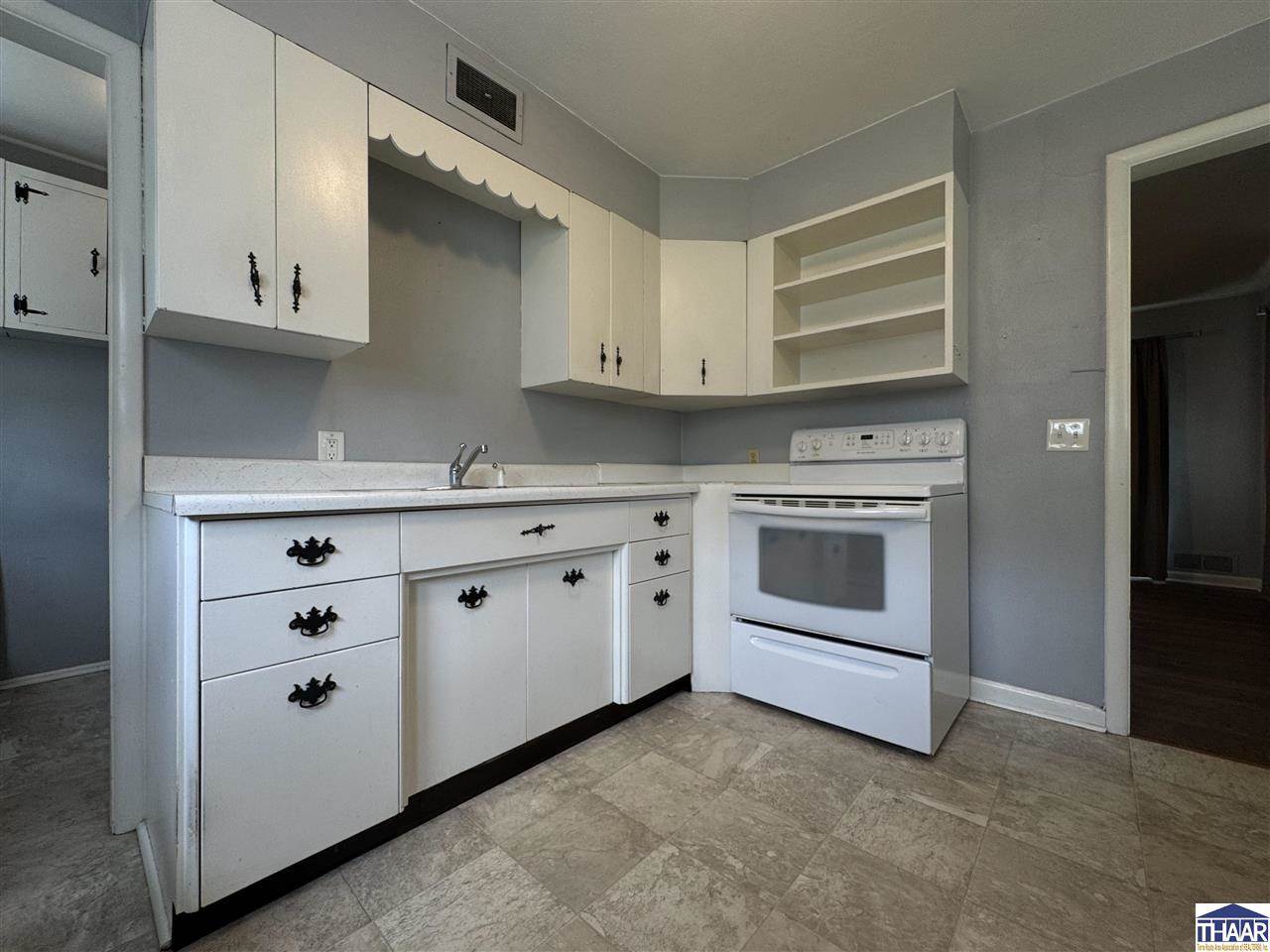 3319 South Center, Terre Haute, IN 47802