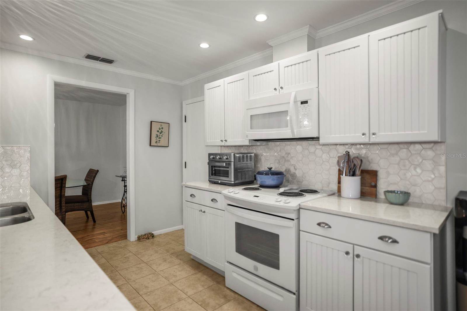 400 Stirling Terrace, Dunedin, FL 34698
