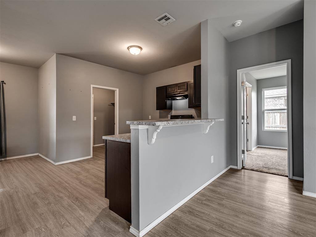 734 West Lola Drive, Mustang, OK 73064