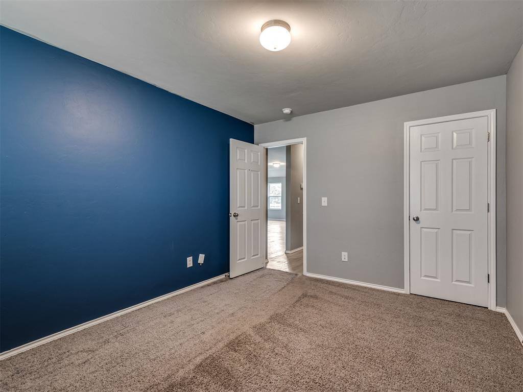 734 West Lola Drive, Mustang, OK 73064