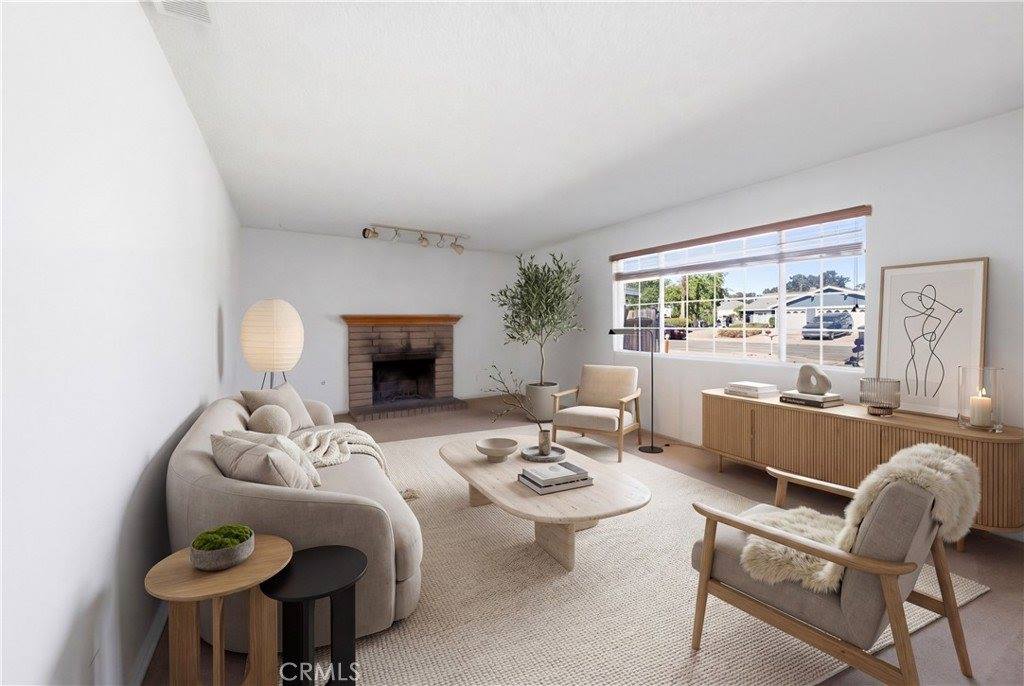 1123 Valerie, Santa Maria, CA 93454