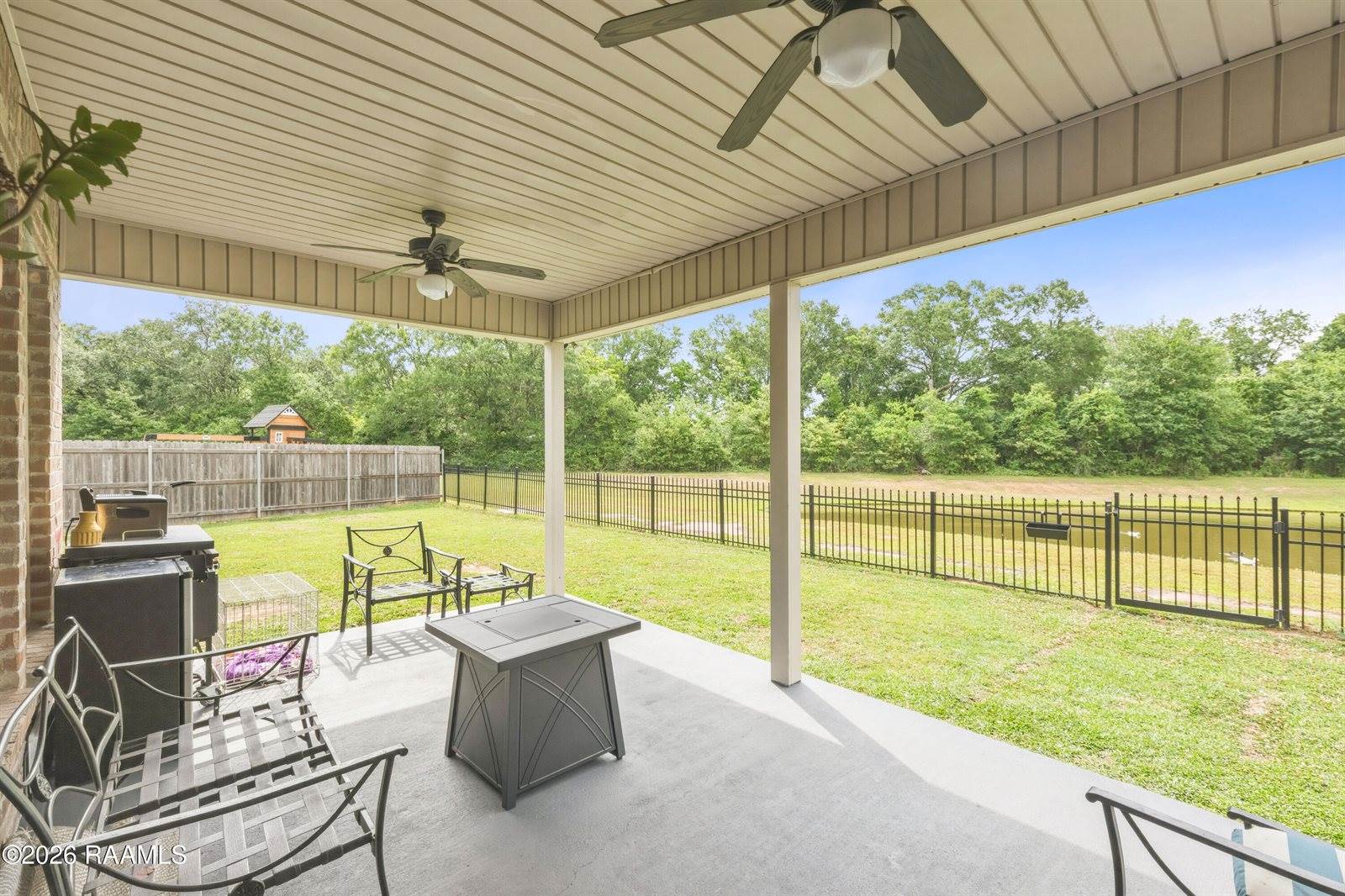 129 Wild Cherry Lane, Lafayette, LA 70508