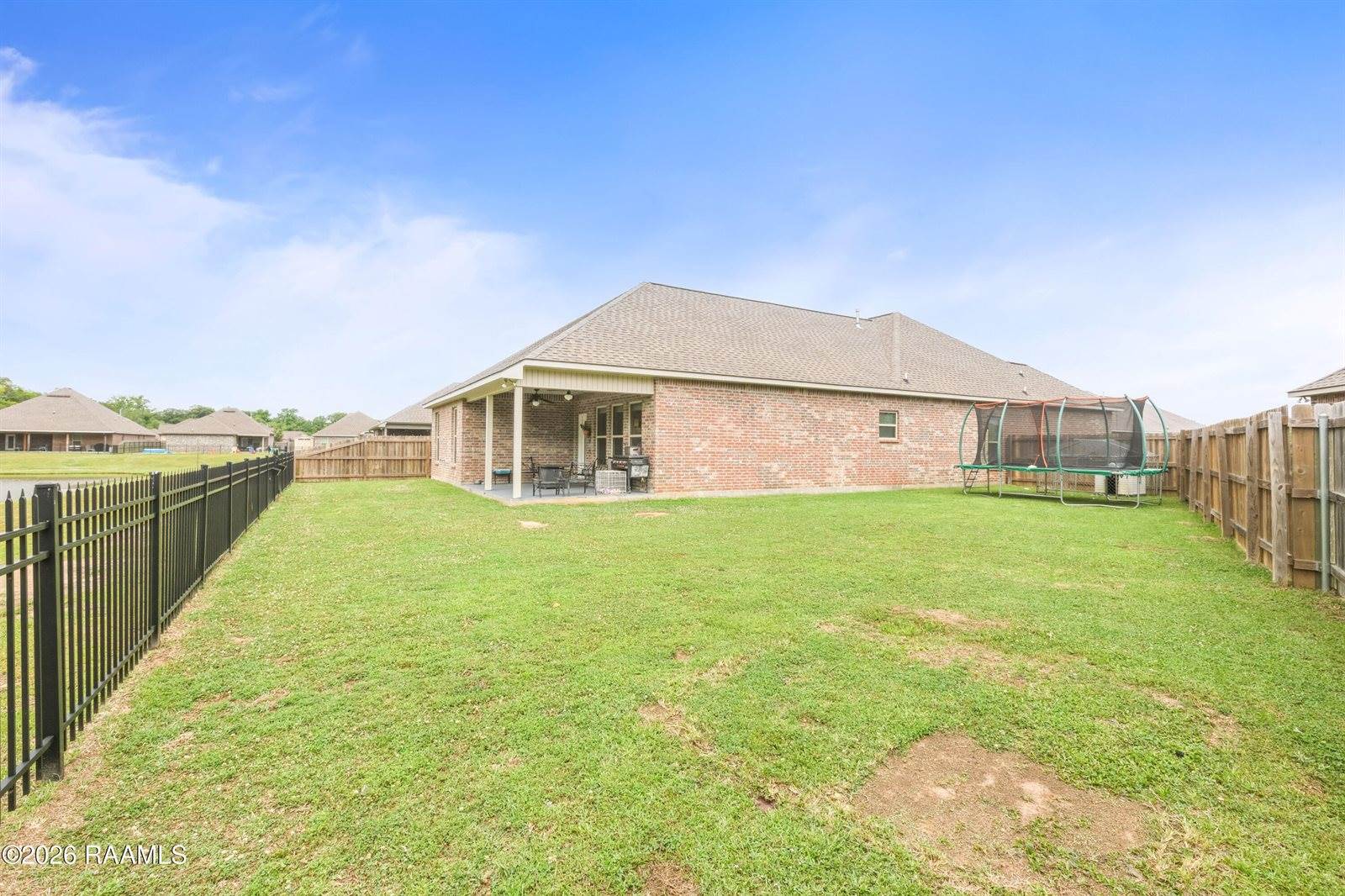 129 Wild Cherry Lane, Lafayette, LA 70508