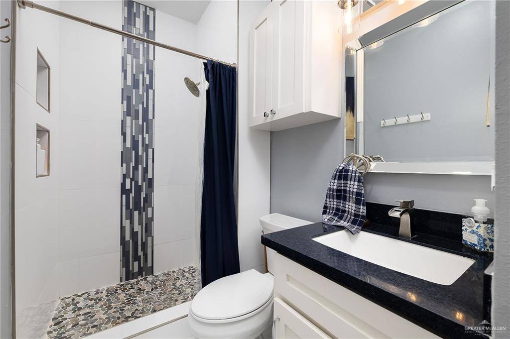 301 Quail Avenue, McAllen, TX 78504