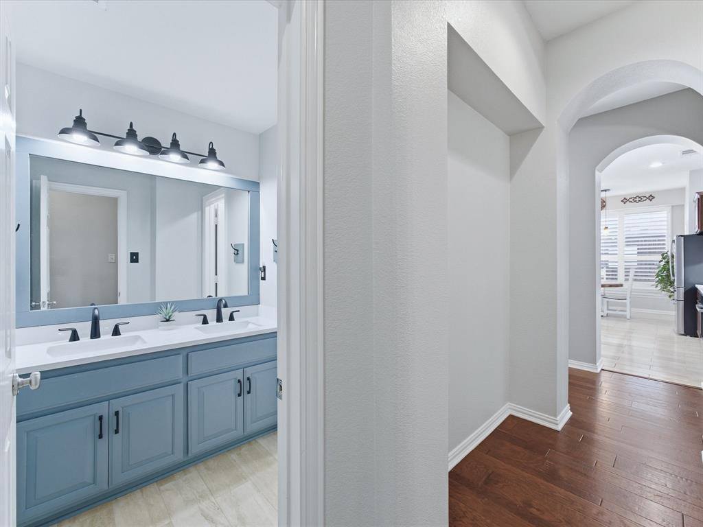 1704 Yarmouth Lane, Mansfield, TX 76063