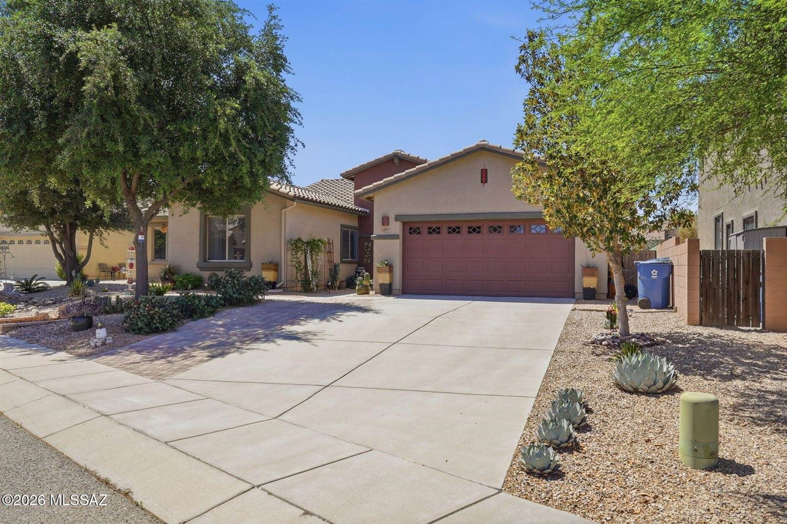 838 East Gunsight Mountain, Sahuarita, AZ 85629