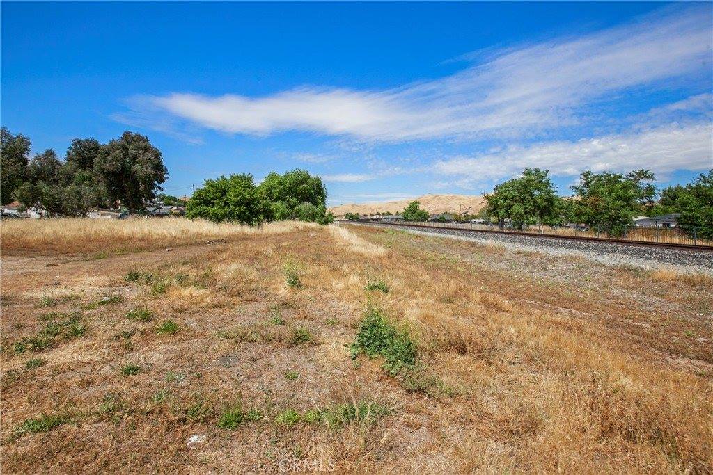 1490 Mission, San Miguel, CA 93451