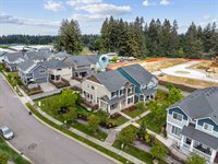 9128 127th St Ct E, Puyallup, WA 98373
