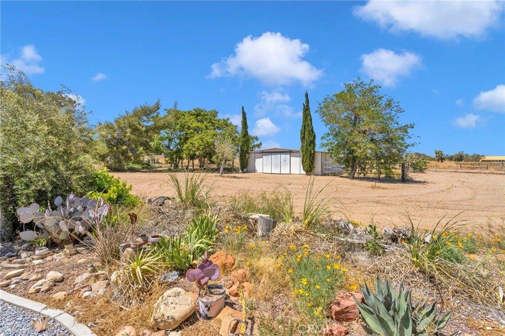 15884 El Centro Street, Hesperia, CA 92345
