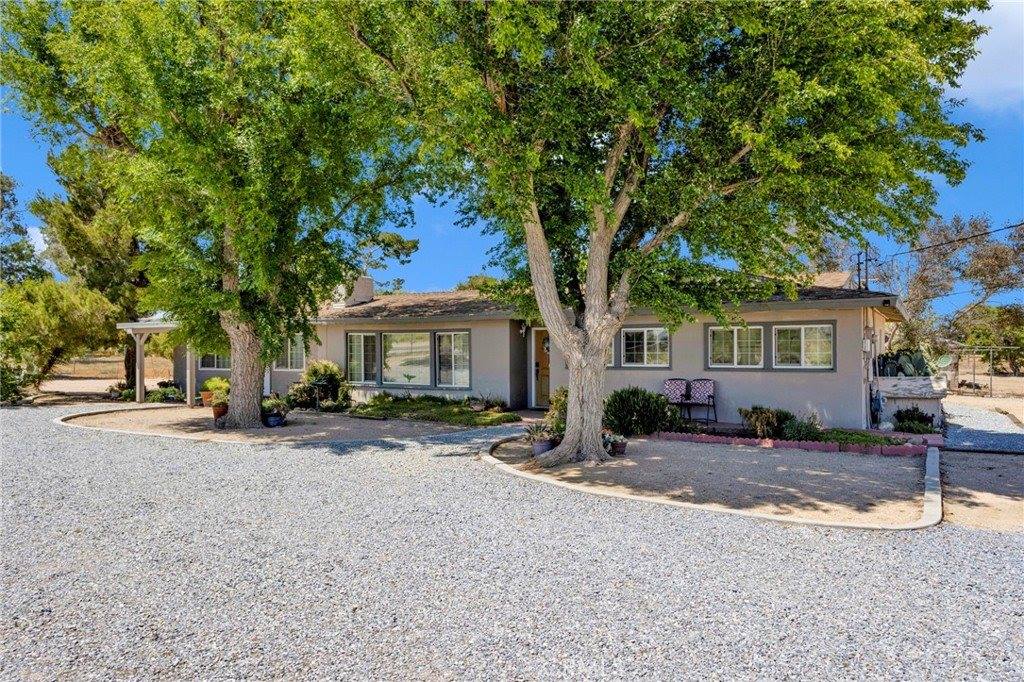 15884 El Centro Street, Hesperia, CA 92345