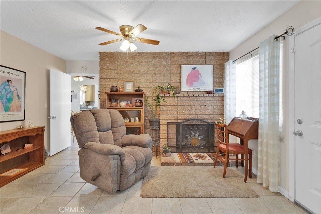 15884 El Centro Street, Hesperia, CA 92345