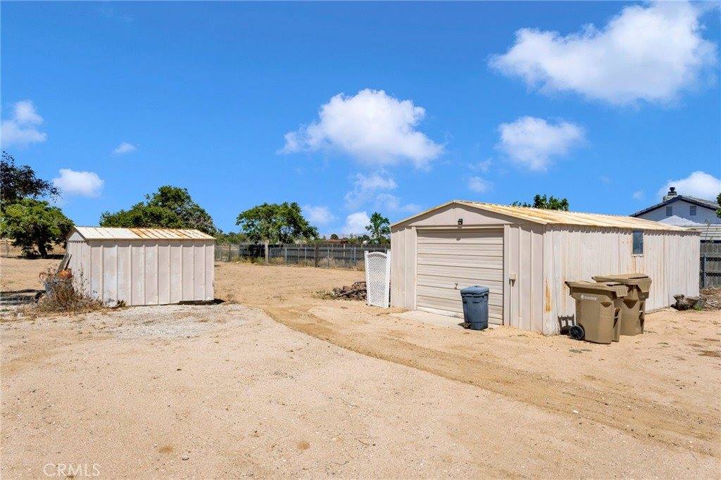 15884 El Centro Street, Hesperia, CA 92345