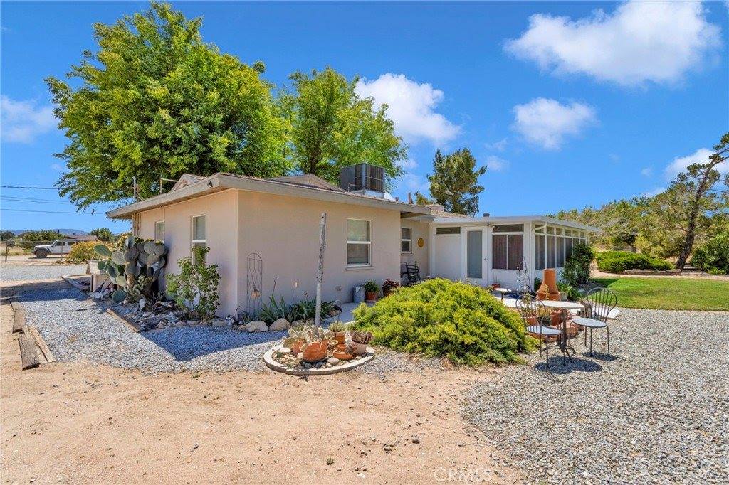 15884 El Centro Street, Hesperia, CA 92345