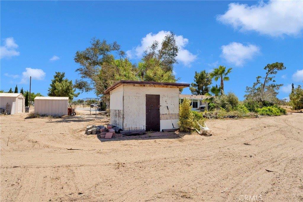 15884 El Centro Street, Hesperia, CA 92345