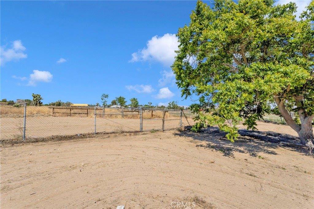 15884 El Centro Street, Hesperia, CA 92345