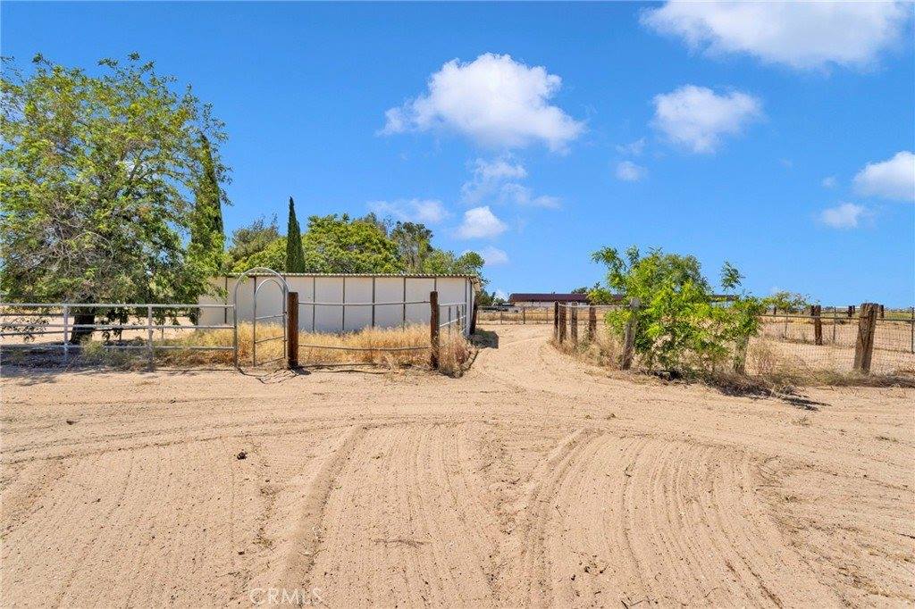 15884 El Centro Street, Hesperia, CA 92345
