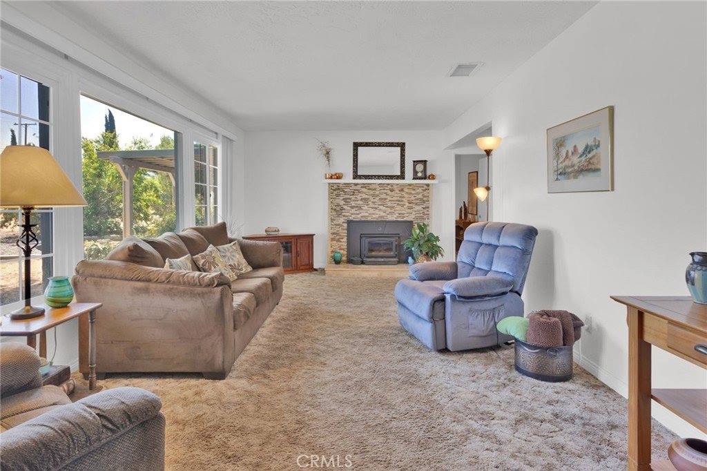15884 El Centro Street, Hesperia, CA 92345
