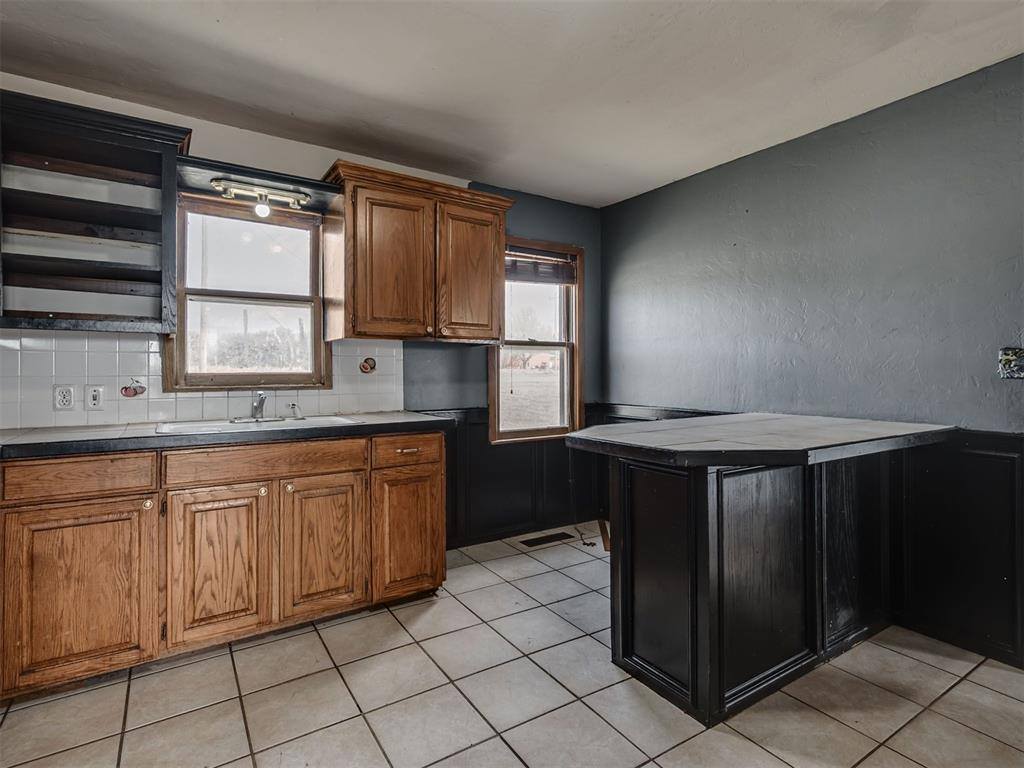 10050 East Maguire Road, Noble, OK 73068