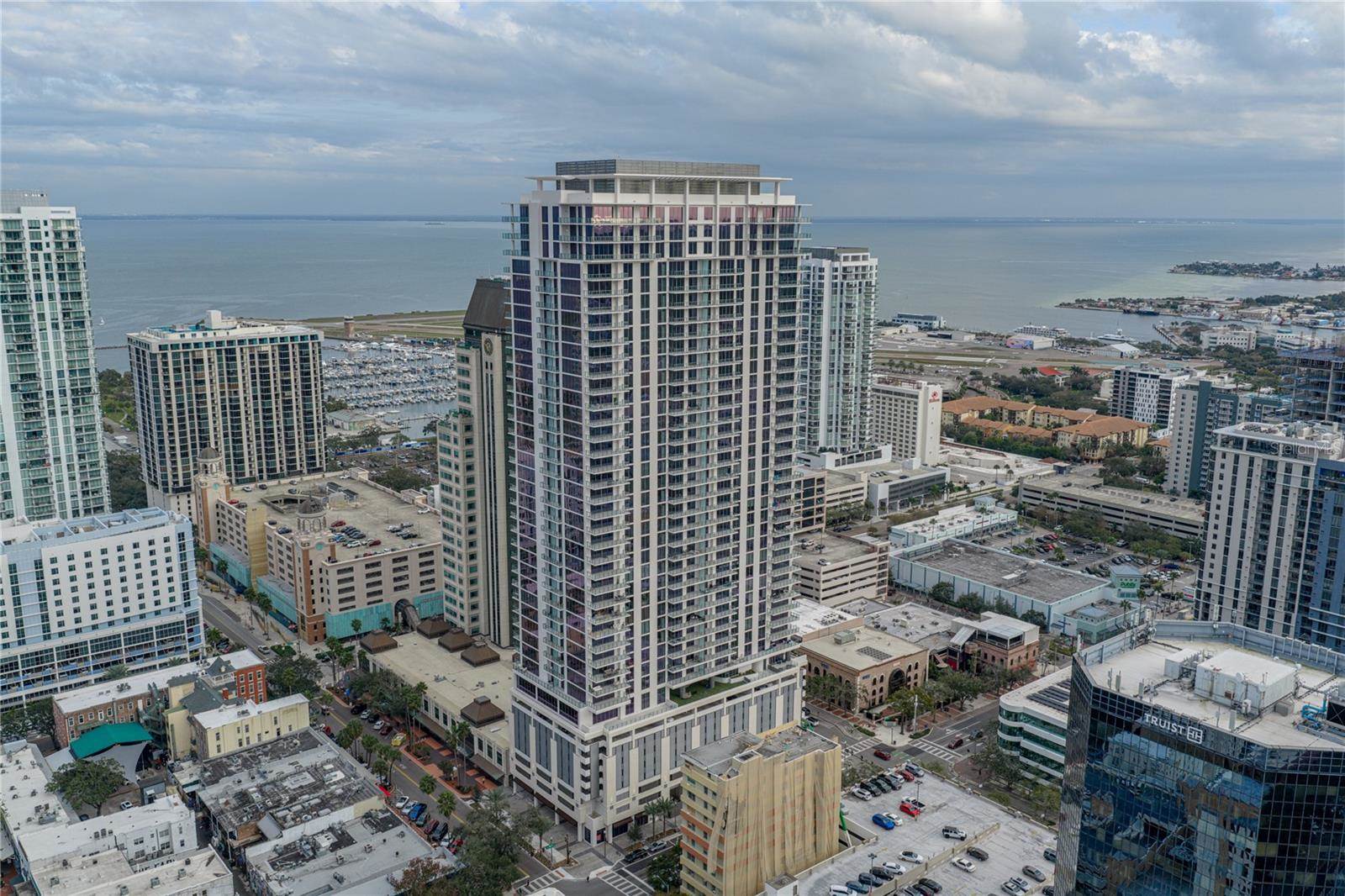 275 1ST Avenue South, Saint Petersburg, FL 33701