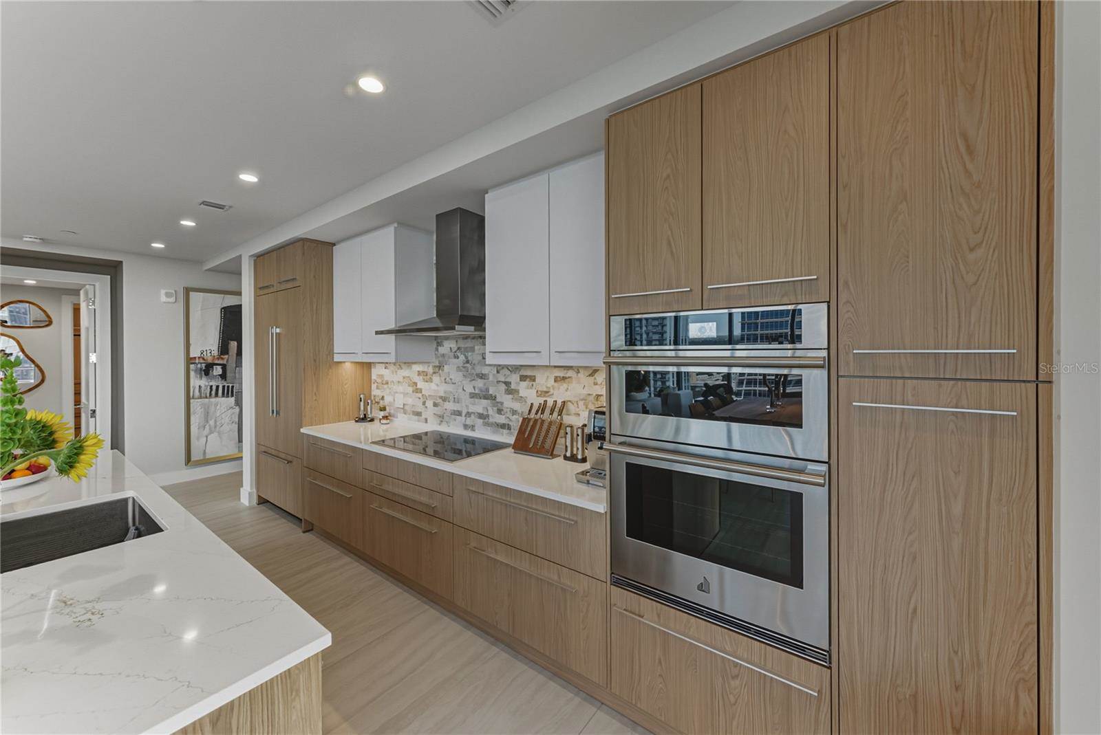 275 1ST Avenue South, Saint Petersburg, FL 33701