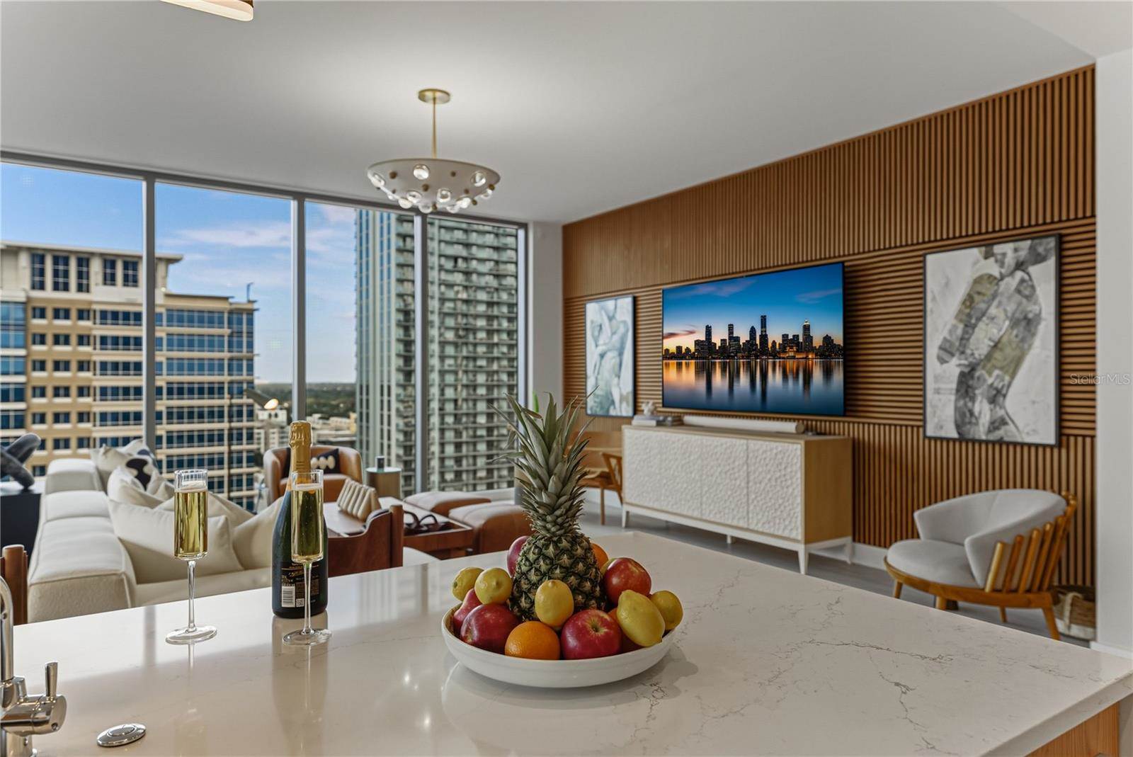 275 1ST Avenue South, Saint Petersburg, FL 33701