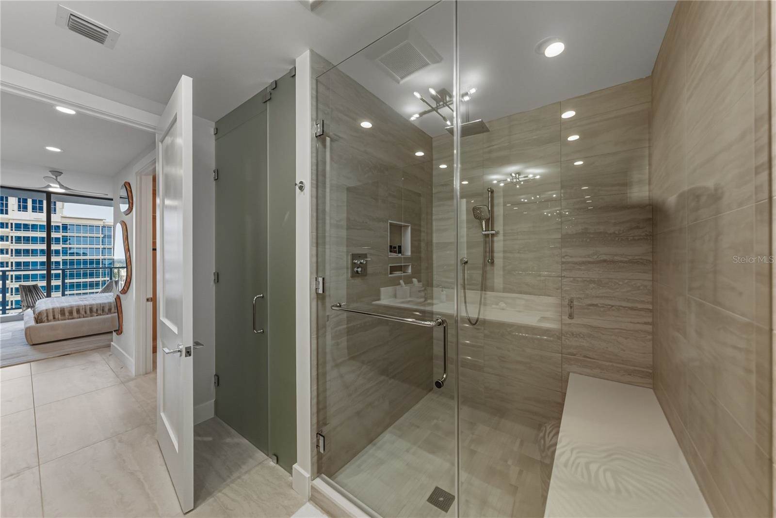 275 1ST Avenue South, Saint Petersburg, FL 33701