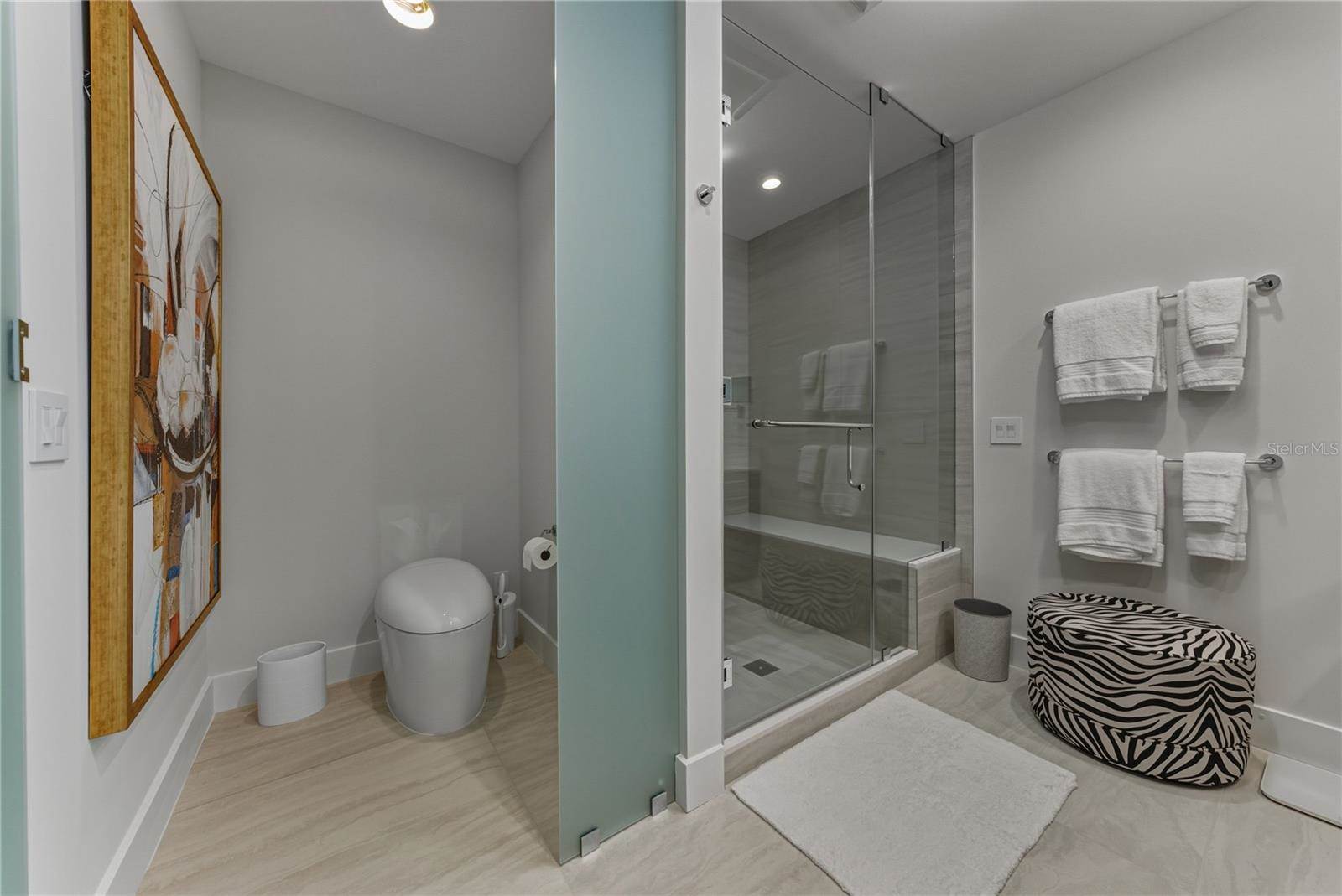 275 1ST Avenue South, Saint Petersburg, FL 33701