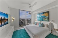 275 1ST Avenue South, Saint Petersburg, FL 33701