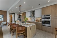 275 1ST Avenue South, Saint Petersburg, FL 33701