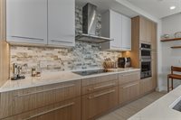 275 1ST Avenue South, Saint Petersburg, FL 33701