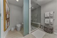 275 1ST Avenue South, Saint Petersburg, FL 33701