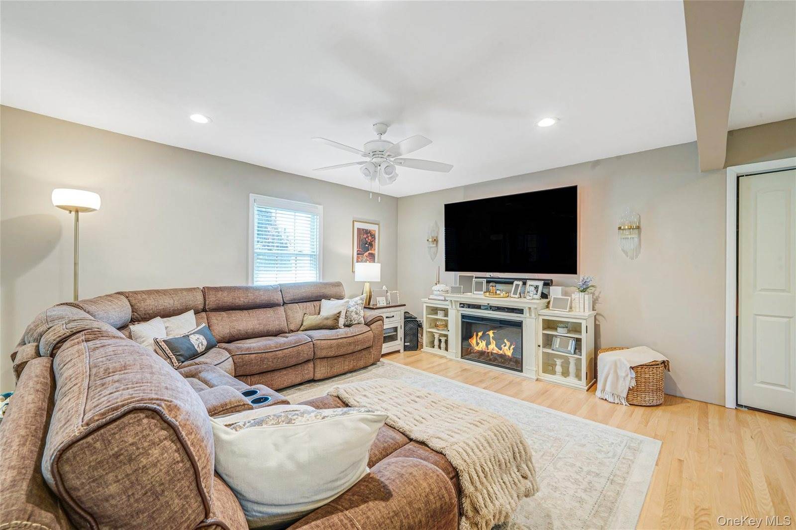 389 Yale Road, Garden City, NY 11530