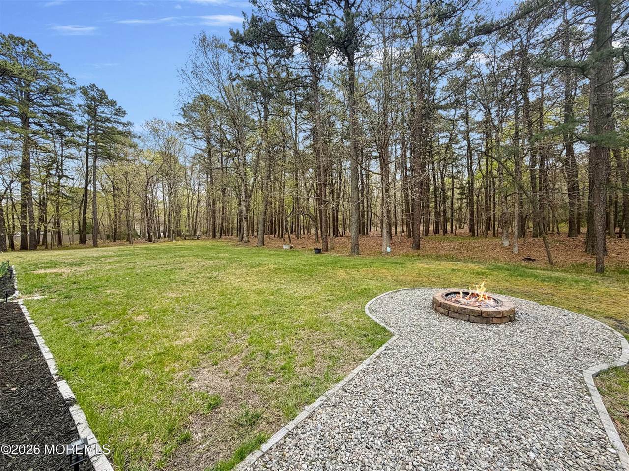 379 East Bird Village Road, Jackson, NJ 08527