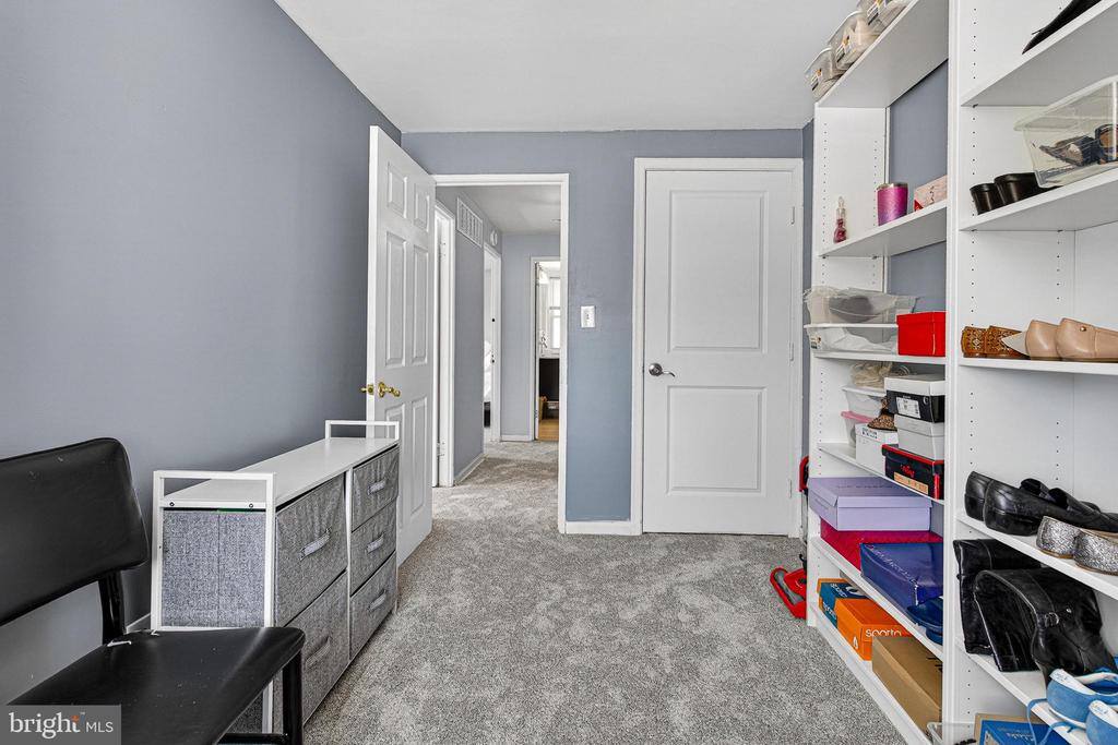 5267 Cedonia Avenue, Baltimore, MD 21206
