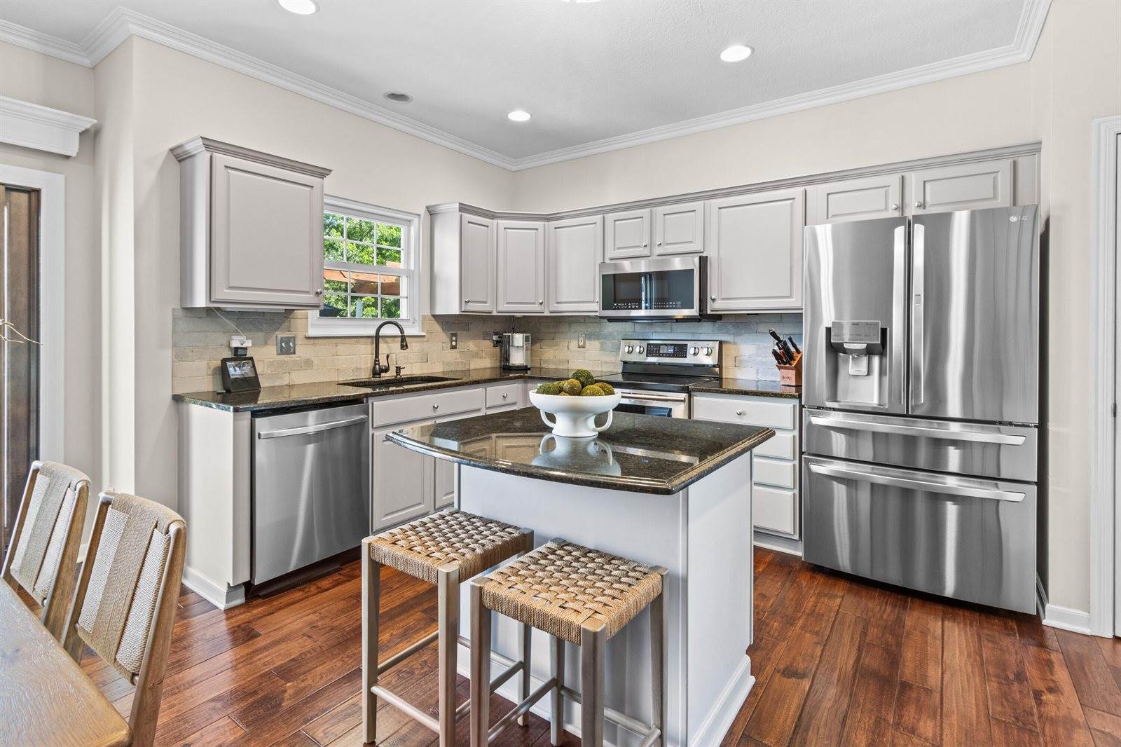 6180 Beaumont Square, Lewis Center, OH 43035