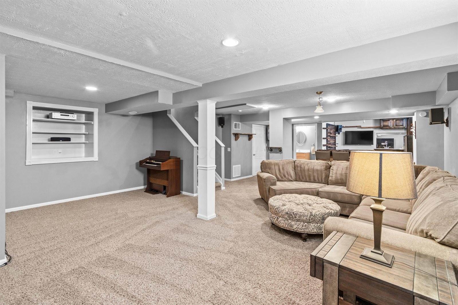 6180 Beaumont Square, Lewis Center, OH 43035
