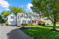 6180 Beaumont Square, Lewis Center, OH 43035