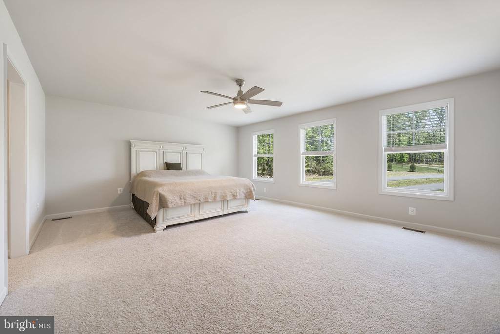 8028 Ashford Drive, Fredericksburg, VA 22407