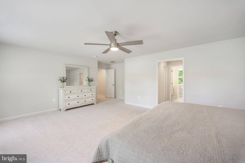 8028 Ashford Drive, Fredericksburg, VA 22407