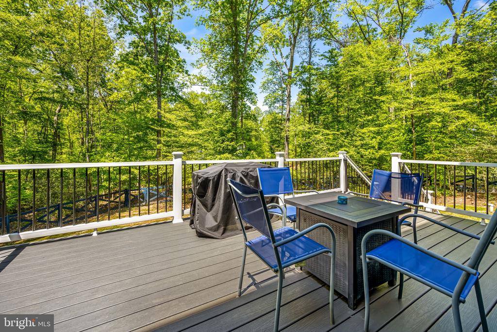 8028 Ashford Drive, Fredericksburg, VA 22407