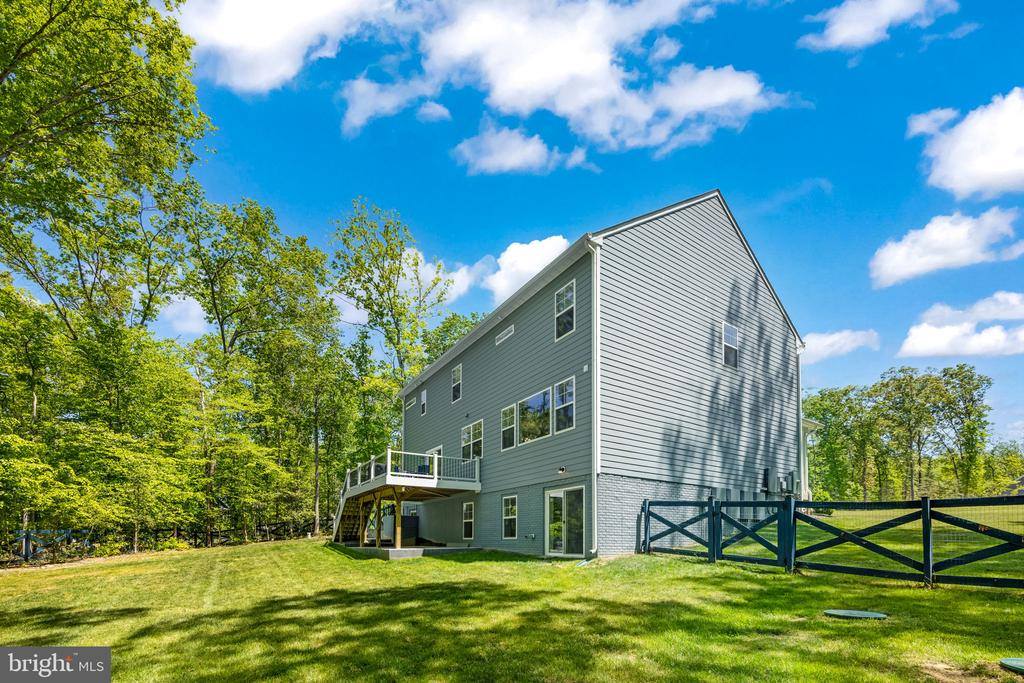 8028 Ashford Drive, Fredericksburg, VA 22407